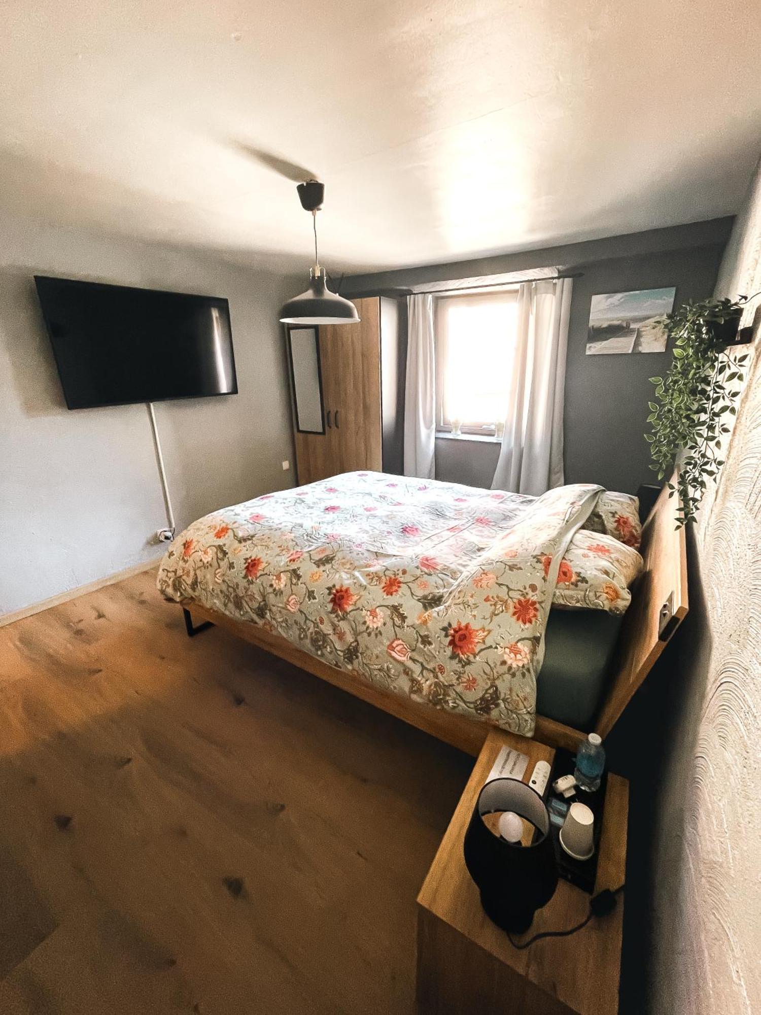 Bed and Breakfast Le Petit Broux Эвей Экстерьер фото
